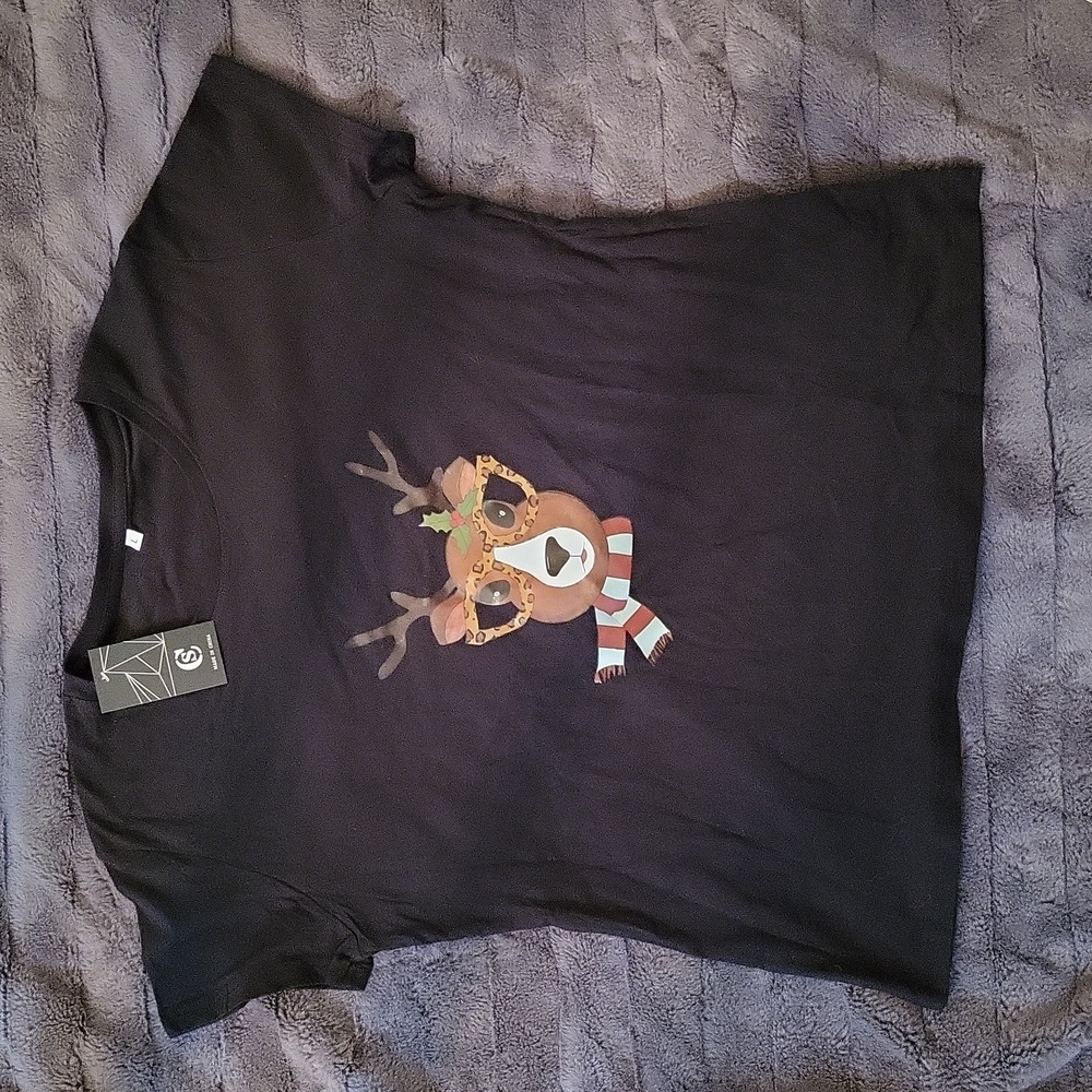 Reindeer Printed 100% Cotton Tshirt Size Large, New With Tags